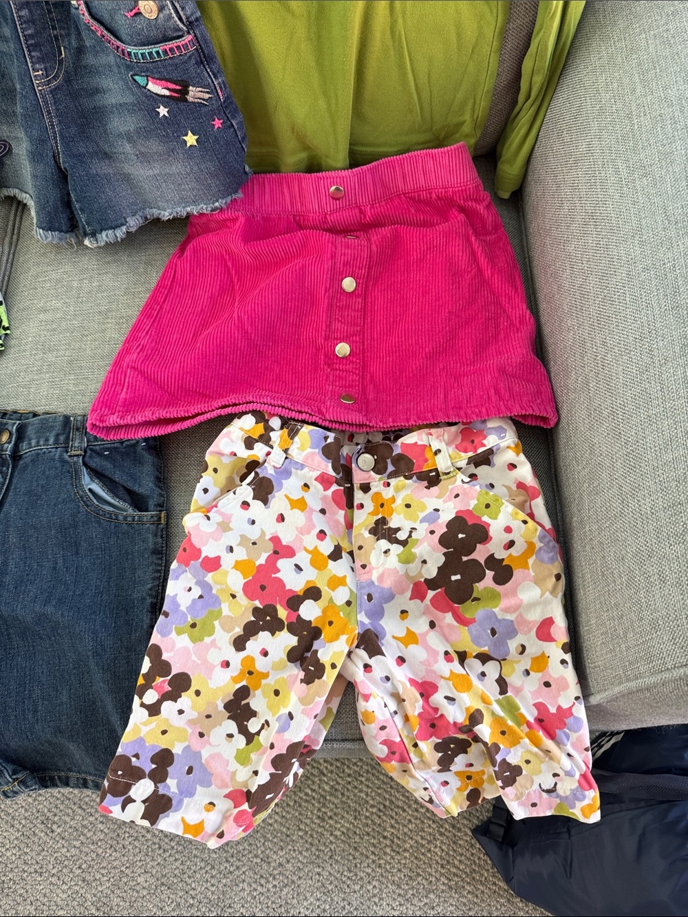 Girls Mixed Clothing Lot - Bright Neon Softball Tee & Denim Overalls - Picture 6 of 12